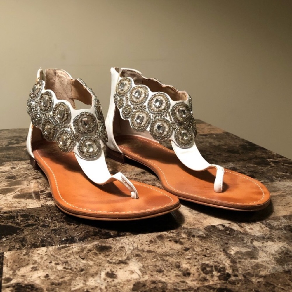 Cute Summer/Spring Sandals. Fits Beautifully.